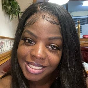 Meet your Posher, Whitney